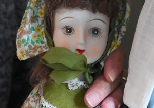 haunted-dolls